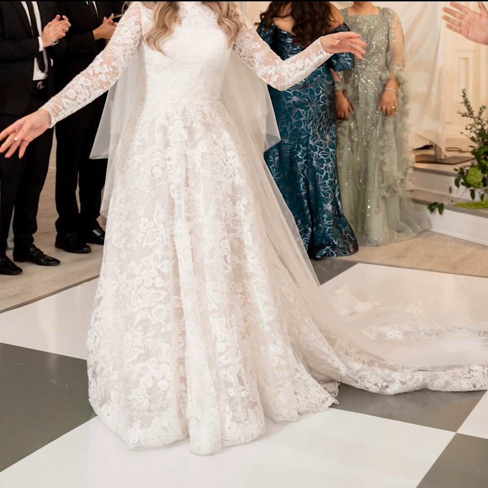 Cathedral Lace Wedding Gown w/ pockets